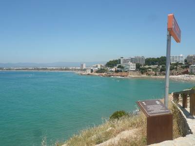 El Ayuntamiento impulsa un proyecto para rotular los  bienes de interés cultural en las playas de Salou