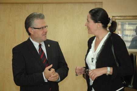 El Embajadora de Serbia visita Salou