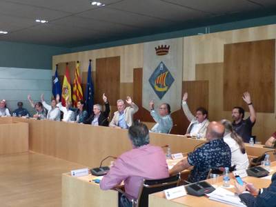 El gobierno aprueba la nueva concesión para la implantación del sistema bilateral de recogida de residuos en el municipio y la mejora del servicio