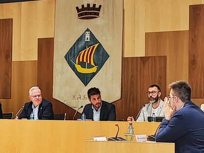 El gobierno municipal vuelve a aprobar la tramitación para dotar a Salou de servicios funerarios más competitivos y económicos