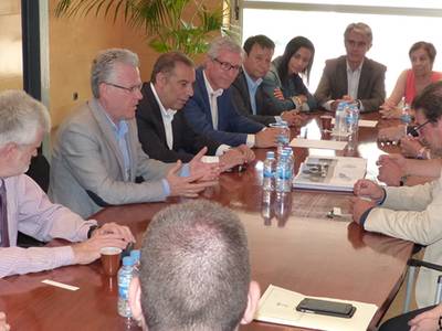 El gobierno recibe la visita del Grupo Socialista en la Diputación, interesados en los proyectos de Salou por los Juegos del Mediterráneo