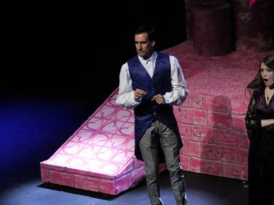 El musical infantil 'Las princesas también se tiran pedos', el TAS de Salou