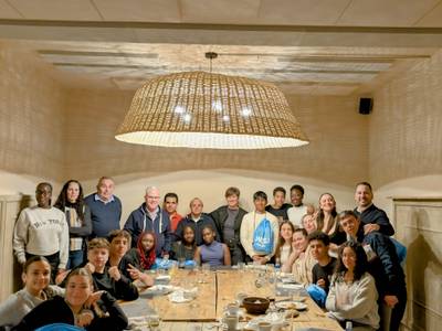 El papel esencial de los voluntarios en los actos sociales de Salou
