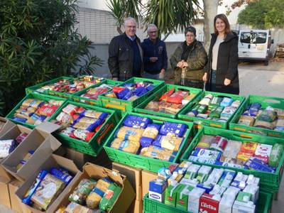 El Parque de Navidad de Salou recauda más de 1200 kilos de alimentos