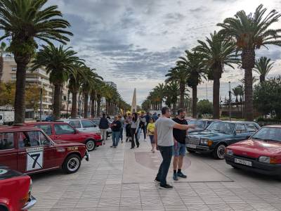 El paseo Jaume I se convierte en una exposición de joyas del motor