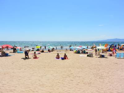 El sistema de control de aforo de las playas de Salou registra unos niveles normales de ocupación