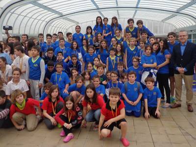 El trofeo de natación de Fiesta Mayor reúne a más de 250 participantes