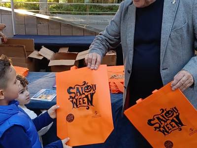 El Truco o Trato llena Salou de magia, risas y dulces