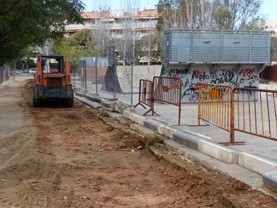 En marcha las obras de ampliación del pavimento de la pista de skating