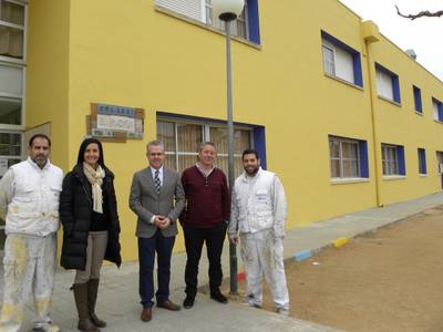 Finalizados los trabajos de mejora y pintura en el exterior de la Escuela Europa