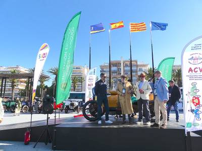 📸 GALERIA: Salou realiza un viaje al pasado con el III Rally de Centenarios de la FEVA, que lleva 32 reliquias históricas del motor