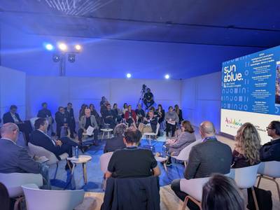 Granados en el congreso Sun&Blue de Almeria: "La tecnologia tiene que servir para mejorar la vida de la gente"