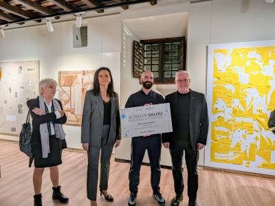 Guillermo Mora gana el  XI Premi Salou de Recerca Pictòrica con la obra 'Sí, pero no'