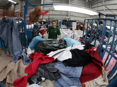 Humana recoge 37 toneladas de textil usado en Salou 2013