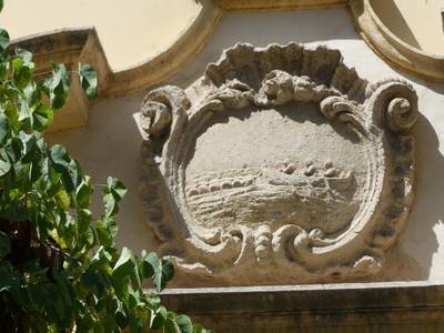 Iglesia de Santa Maria del Mar de Salou: Un testamento arquitectónico de devoción marinera
