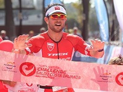 Joe Gambles y Marina Damlaimcourt vencen en el estreno de PortAventura Challenge Salou