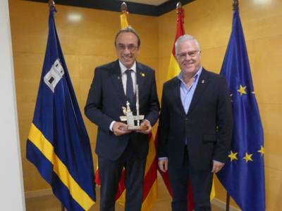 Josep Rull, presidente del Parlamento de Cataluña visita el Ayuntamiento de Salou