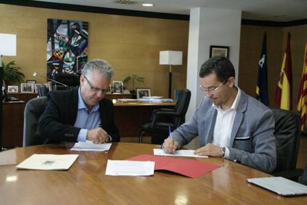 L’Ajuntament de Salou i el Consell Comarcal del Tarragonès signen un conveni per donar suport al Servei Municipal d’Acollida i Integració