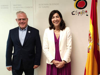 La AMT Sol y Playa, presidida por el alcalde Pere Granados, traslada a la Secretaría de Estado la propuesta de definición de Municipio Turístico