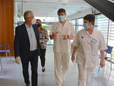 La atención sanitaria en Salou potencia las visitas no presenciales para reducir las listas de espera