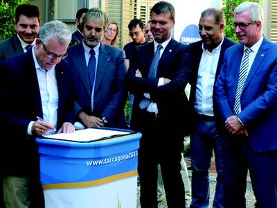 La capital de la Costa Dorada firma el manifiesto institucional en apoyo de los Juegos del Mediterráneo 2017