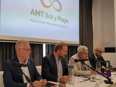 La definición de Municipio Turístico permitirá mejorar la atención y los servicios a quienes visitan las localidades de sol y playa