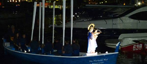 La devoción, la tradición y la fiesta alrededor de Santa María del Mar ponen punto final a nueve días de Nits Daurades