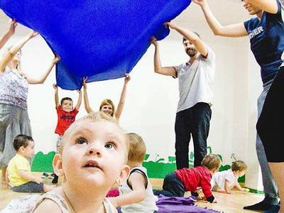 La Escuela Municipal de Música de Salou organiza un taller de "Música en Familia"