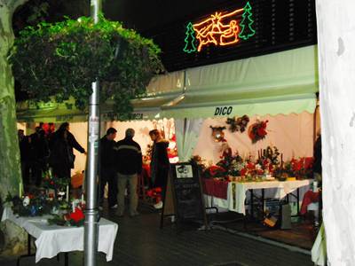 La Feria de Navidad de Salou 2011, se despide hasta el próximo año a ritmo de villancicos y da el pistoletazo de salida al espíritu navideño y comercial