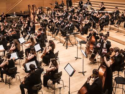 La JONC vuelve a reunir en el Teatro Auditorio de Salou el joven talento musical del país bajo la dirección de Manel Valdivieso