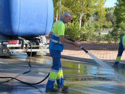 La Junta de Gobierno Local destina 12.000 euros adicionales en limpieza para volver a la normalidad las calles de Salou después de las inundaciones