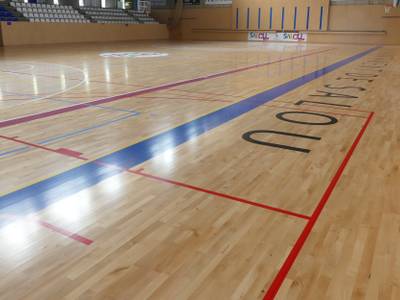 La pista del Pabellón de Deportes Salou Centre ya está operativa