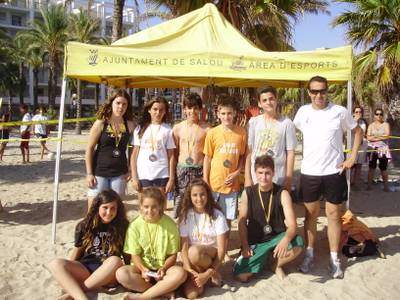 La playa de Ponent de Salou acoge la XVIIª edición del Juguemos en la Playa