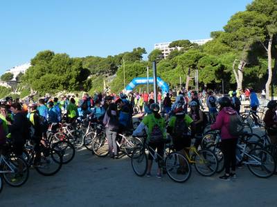 La playa larga de Salou, sede del II Triatlón Interdisciplinar Institutos