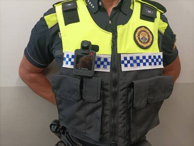 La Policía de Salou introduce cámaras unipersonales y renueva fundas de los chalecos de protección