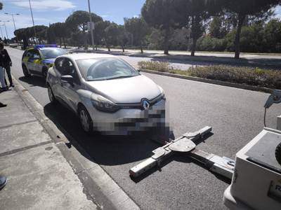 La Policía Local de Salou intercepta un vehículo que operaba como taxi sin licencia
