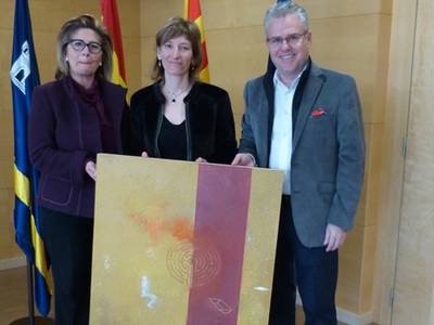 La viuda de Joan Casals da una de las obras del artista al Ayuntamiento de Salou