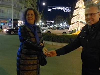 Las luces de Navidad ya iluminan las calles de Salou
