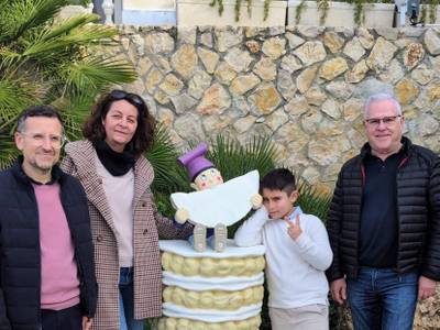 Marcos, de 8 años, descubre el 10% en Salou y gana 10 kilos de turrones