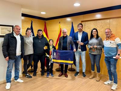 Martina Díaz Arias, campeona de España de Jiu-Jitsu, recibida por el alcalde de Salou