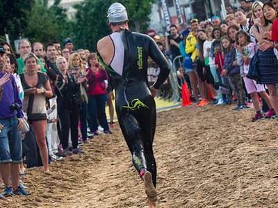 Más de 1.500 triatletas protagonizan el estreno de PortAventura Challenge Salou