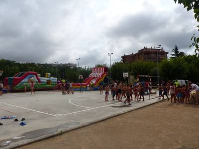 Más de 300 niños y niñas dan el adiós al verano en la Gran fiesta del Agua