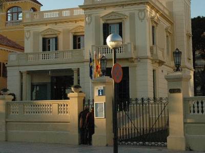 Salou abre la oficina Tax Free para devolver el IVA a los visitantes extracomunitarios