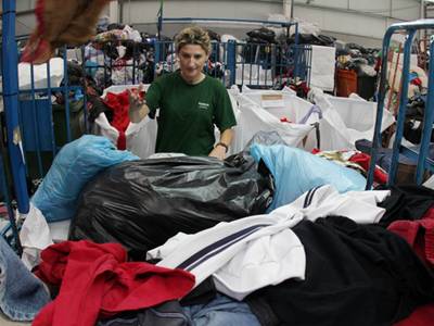 Salou amplía la red de recogida selectiva de ropa usada