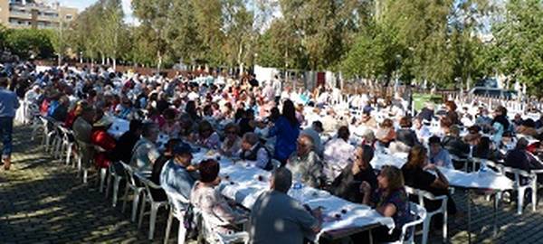 Salou celebra el Día Grande de la Fiesta de la Segregación con un paella popular