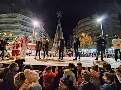 Salou da el pistoletazo de salida al período de Navidad, con el tradicional encendido de luces