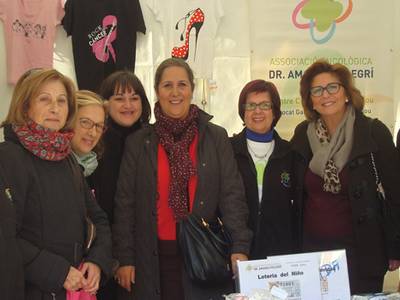 Salou da la bienvenida a la sexta edición del mercado de Navidad en un nuevo emplazamiento