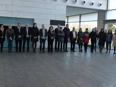 Salou hace un minuto de silencio para condenar los últimos atentados terroristas como el de Berlín y los de violencia de género