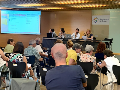 Salou impulsa la formación para personas alimentadoras de colonias felinas