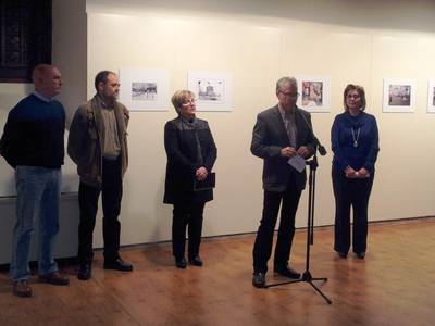 Salou inaugura la exposición ' Pels volts de Nadal' en la Torre Vella